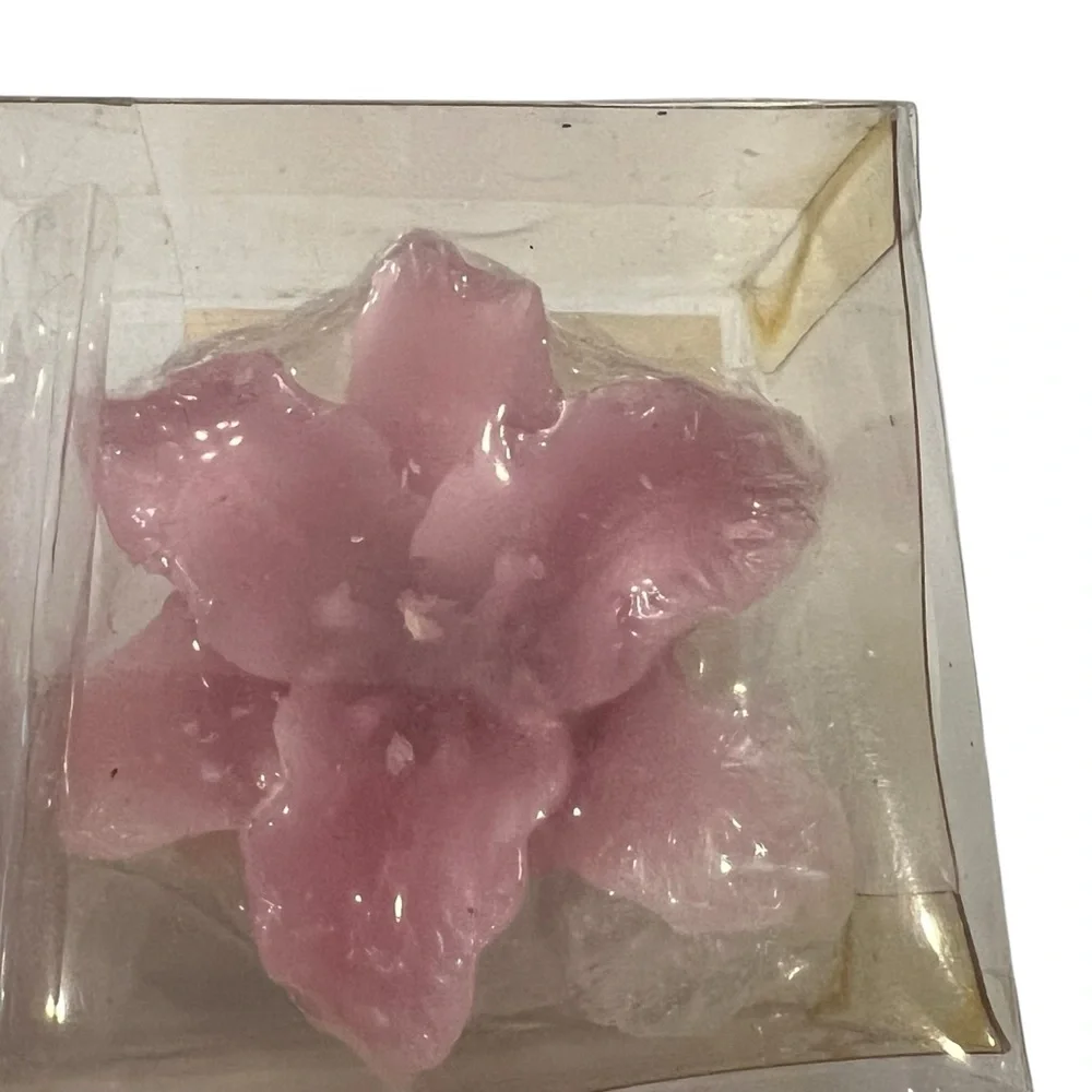 Set of 4 Pink‎ Lily Shaped Flowers Floating Candles by Peachtree 2002 New in Box